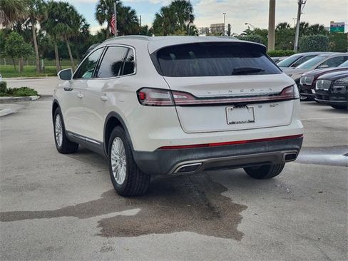Used 2019 Lincoln Nautilus FWD image 5