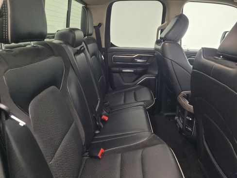 Used 2020 RAM 1500 Laramie AWD/4WD image 19