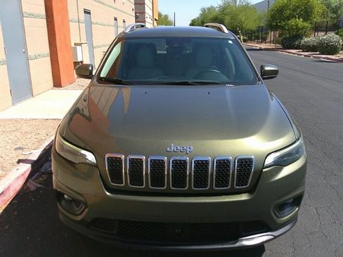 Used 2021 Jeep Cherokee Latitude Plus image 2