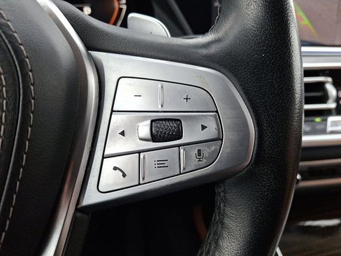 Used 2021 BMW X7 xDrive40i w/ Premium Package image 22