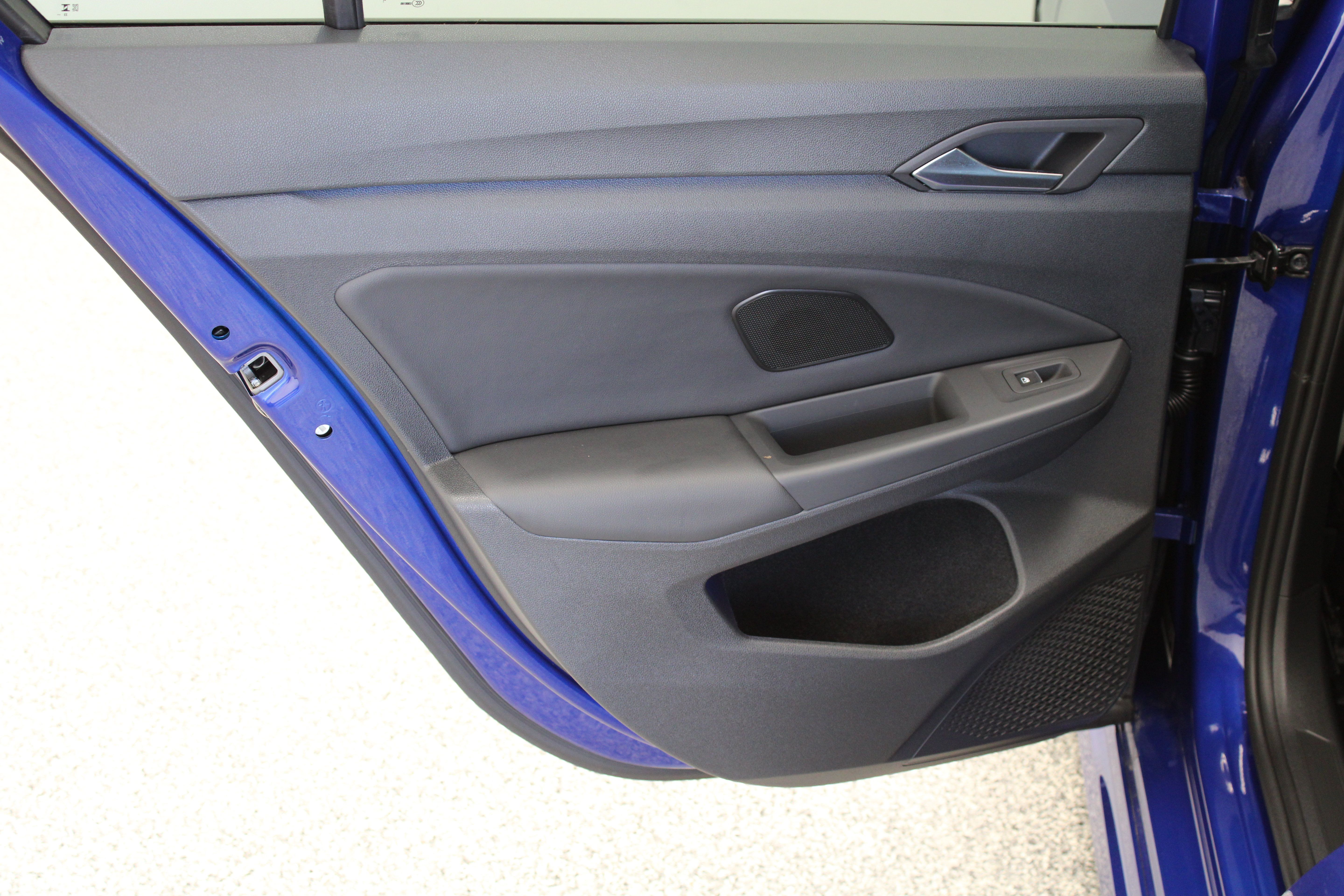 Used 2024 Volkswagen Golf R AWD/4WD image 26