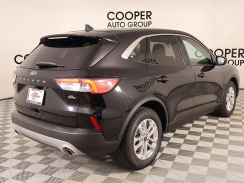 Used 2022 Ford Escape SE w/ Convenience Package FWD image 19