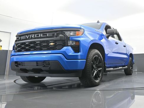 Used 2025 Chevrolet Silverado 1500 Custom w/ Turbomax Blackout Package RWD image 49