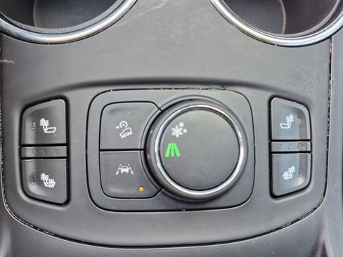 Certified 2024 GMC Terrain SLE w/ Driver Convenience Package FWD image 25