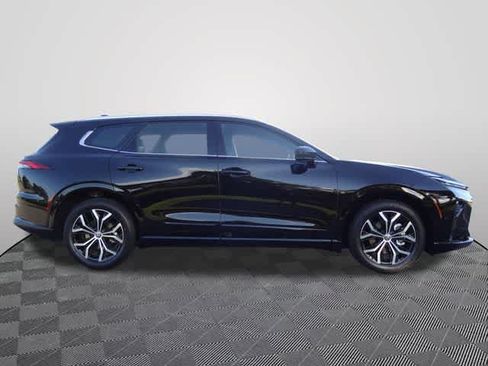 Used 2025 Toyota Crown Signia AWD/4WD image 4