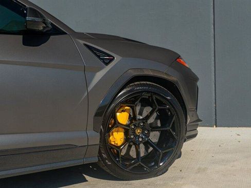 Used 2024 Lamborghini Urus Performante image 39