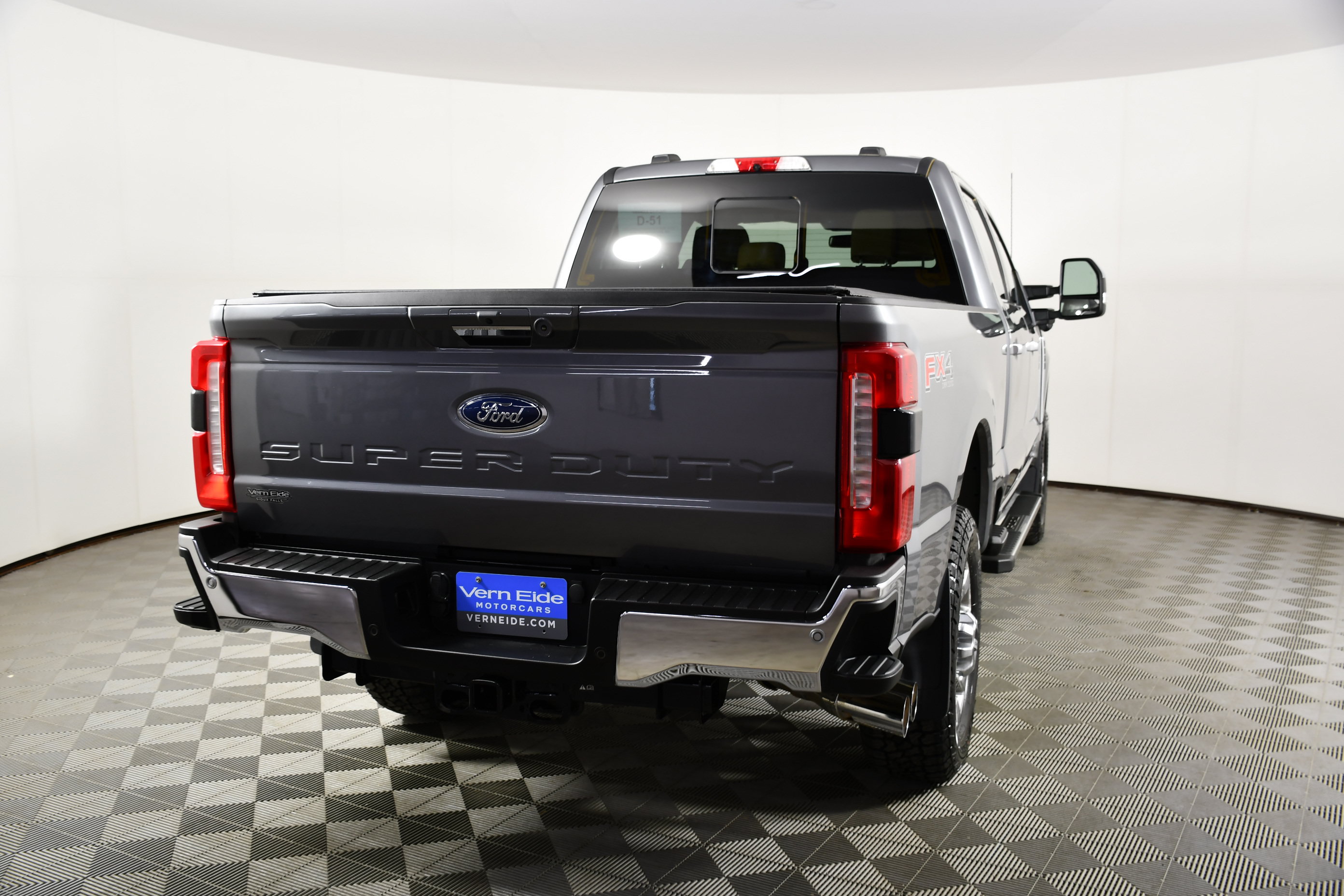 Used 2024 Ford F350 Lariat w/ Chrome Package AWD/4WD image 7