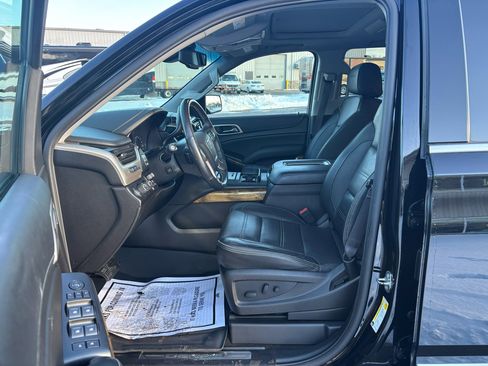 Used 2017 GMC Yukon Denali image 9