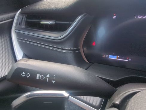 Used 2024 Jeep Grand Cherokee L Altitude AWD/4WD image 31