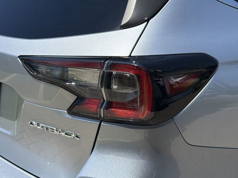 Certified 2024 Subaru Outback Limited AWD/4WD image 9