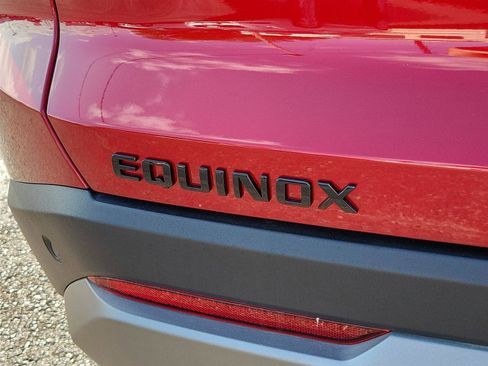 New 2025 Chevrolet Equinox LT w/ Midnight Edition image 29