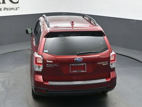 Used 2017 Subaru Forester 2.5i Premium w/ All-Weather Package AWD/4WD image 57