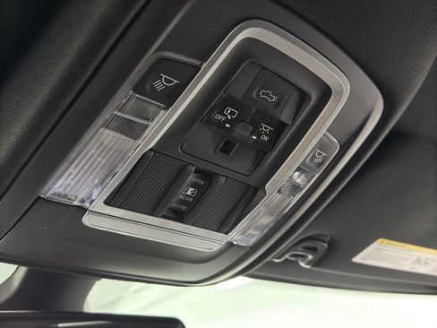 Used 2019 RAM 2500 Laramie image 32