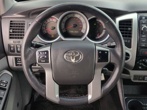 Used 2012 Toyota Tacoma 4x4 Double Cab image 23