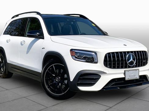 Used 2022 Mercedes-Benz GLB 35 AMG 4MATIC image 3