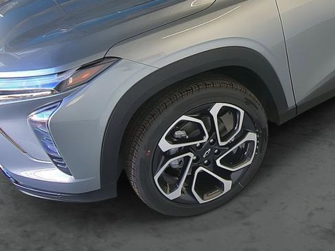 New 2026 Chevrolet Trax RS w/ Driver Confidence Package image 7