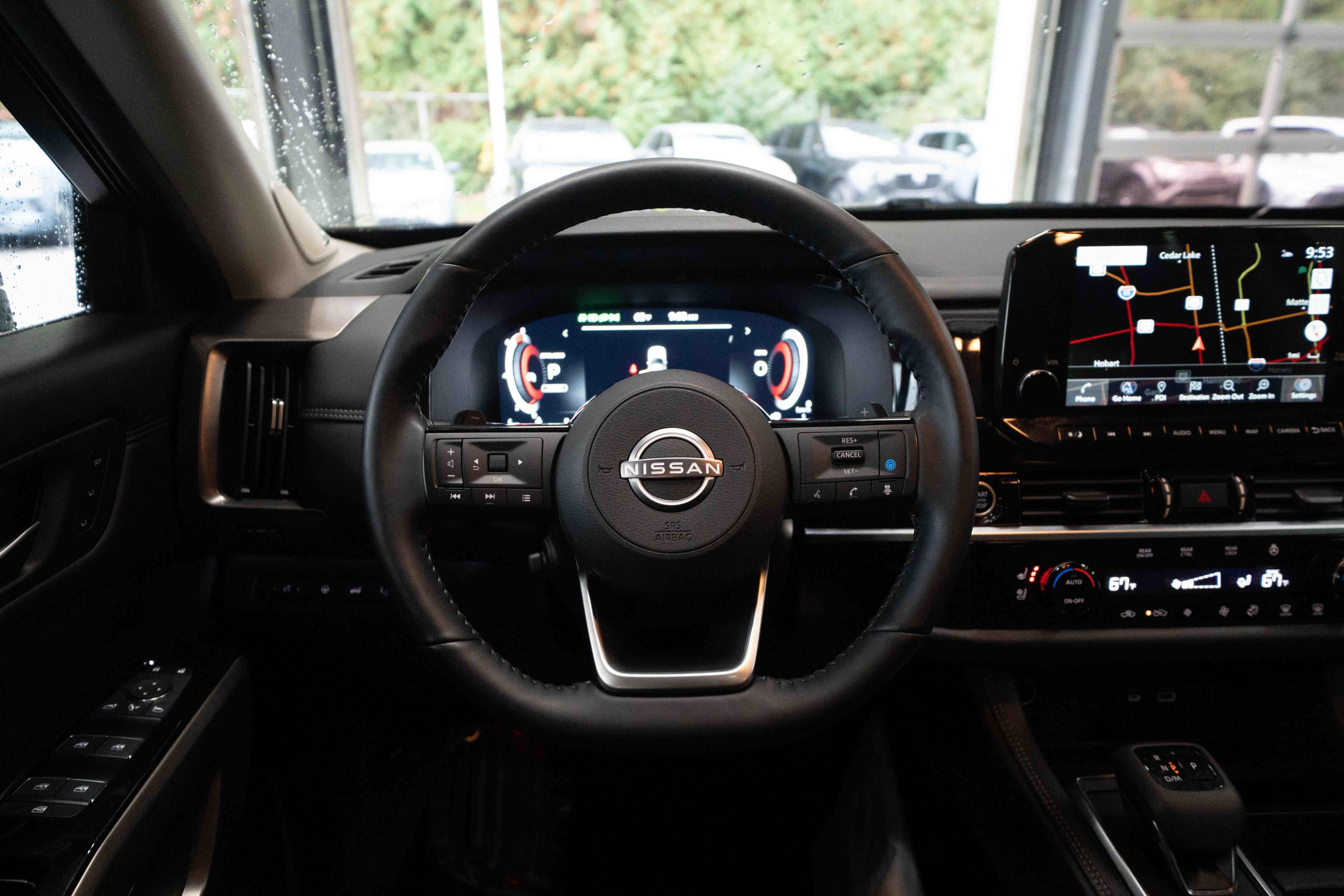 Used 2024 Nissan Pathfinder Platinum AWD/4WD image 21