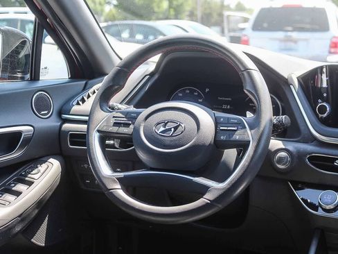Used 2023 Hyundai Sonata SEL Plus w/ Preferred Accessory Package FWD image 19