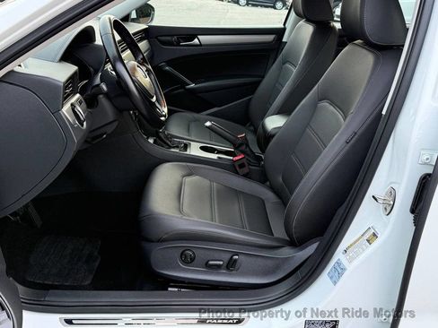 Used 2020 Volkswagen Passat 2.0T SE image 7