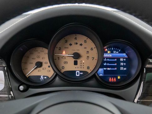 New 2026 Porsche Macan S image 23