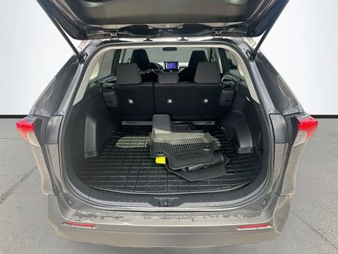 Used 2025 Toyota RAV4 LE FWD image 23