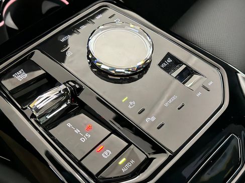 New 2026 BMW 530i w/ Executive Package RWD image 25