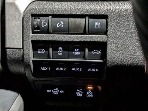 Used 2025 Toyota Tacoma 4x4 Double Cab Hybrid image 23