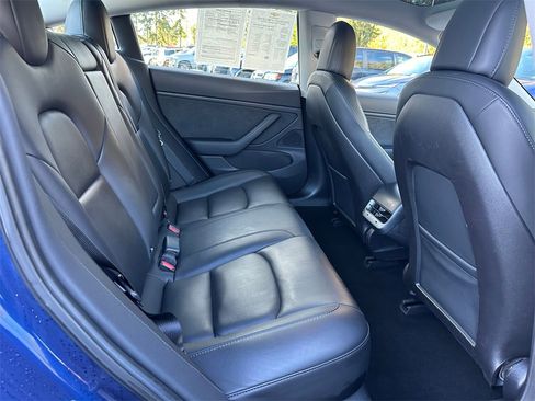 Used 2018 Tesla Model 3 Long Range image 11