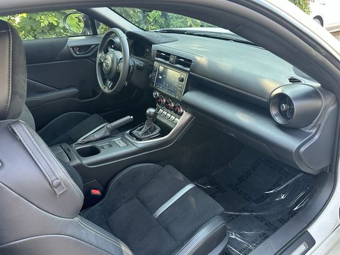 Used 2025 Toyota GR86 Premium w/ Performance Package RWD image 8