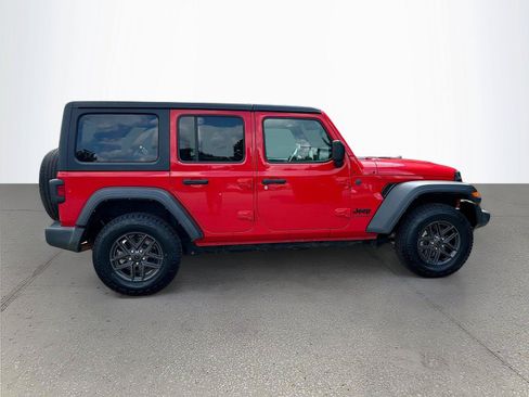 Used 2024 Jeep Wrangler Unlimited Sport AWD/4WD image 3