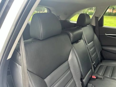 Used 2017 Kia Sorento SX AWD/4WD image 24