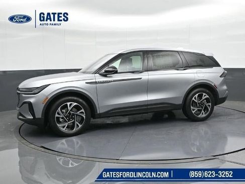 New 2025 Lincoln Nautilus Premier w/ Equipment Group 102A image 7