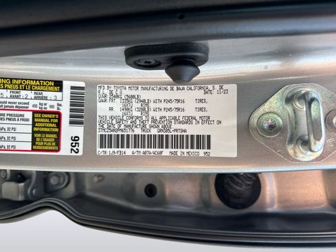 Used 2023 Toyota Tacoma SR image 21
