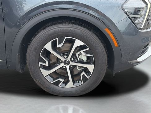 Used 2024 Kia Sportage EX FWD image 9