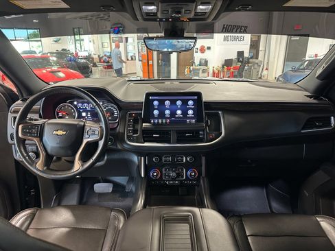 Used 2021 Chevrolet Tahoe High Country w/ Premium Package AWD/4WD image 17