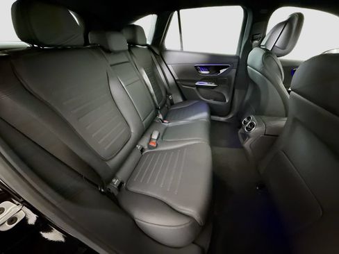 Used 2026 Mercedes-Benz GLC 300 4MATIC image 25
