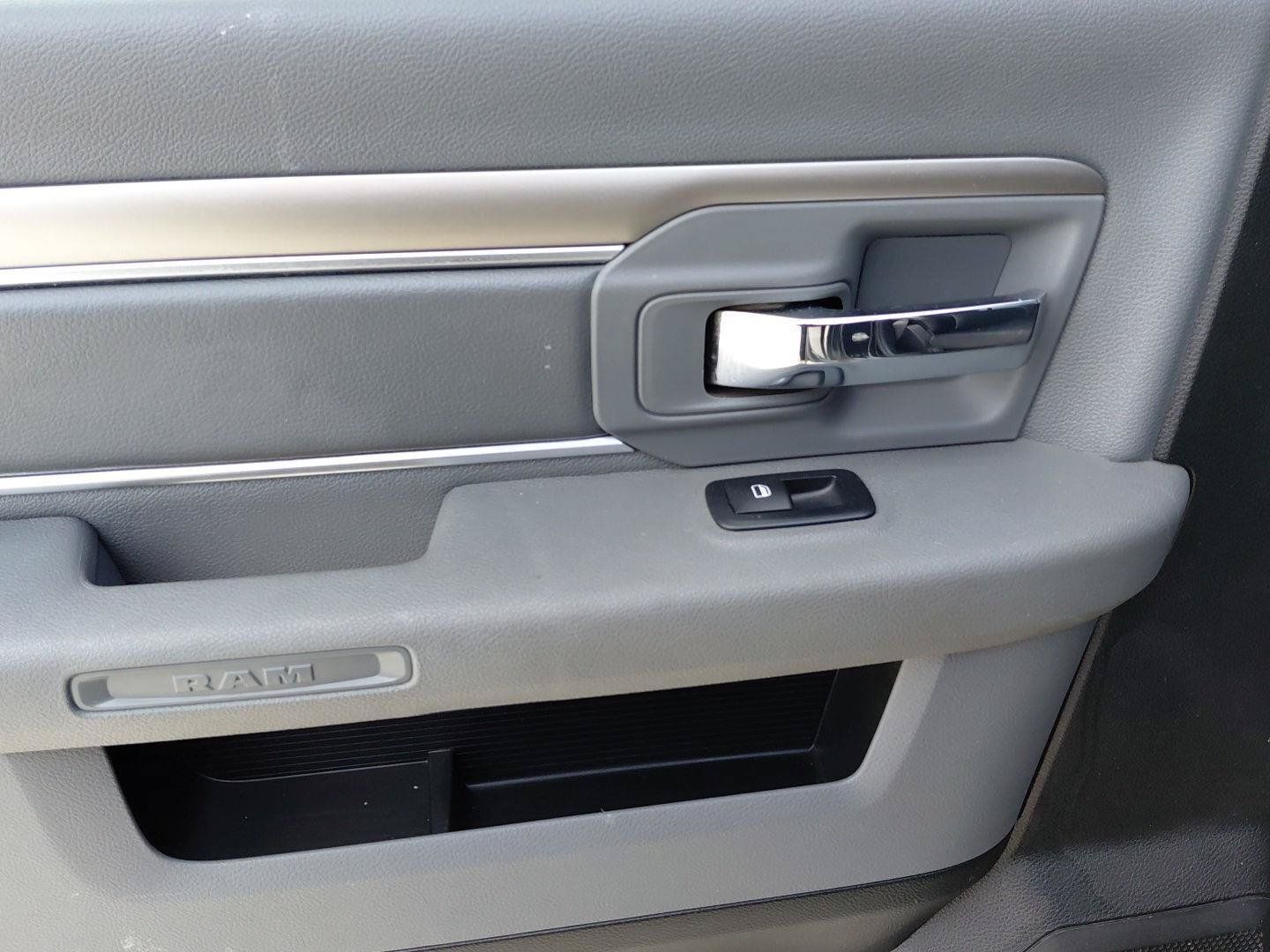 Used 2019 RAM 1500 Big Horn AWD/4WD image 38