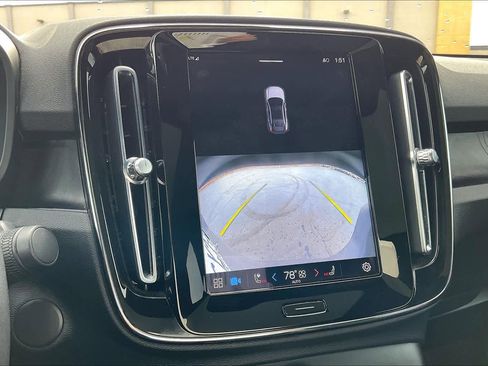 Used 2023 Volvo C40 P8 Recharge Ultimate image 24