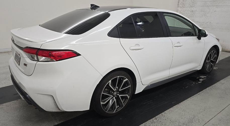 Used 2022 Toyota Corolla SE w/ Carpet Mat Package (TMS) FWD image 2