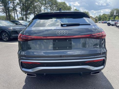 New 2025 Audi Q5 Premium image 8