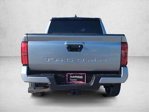 Used 2025 Toyota Tacoma SR5 image 5