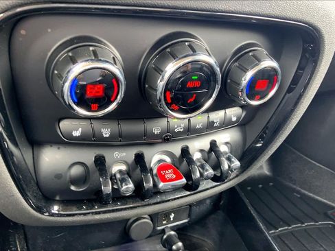 Used 2024 MINI Cooper Clubman S AWD/4WD image 32