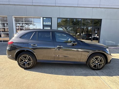 Used 2025 Mercedes-Benz GLC 300 w/ AMG Line image 23