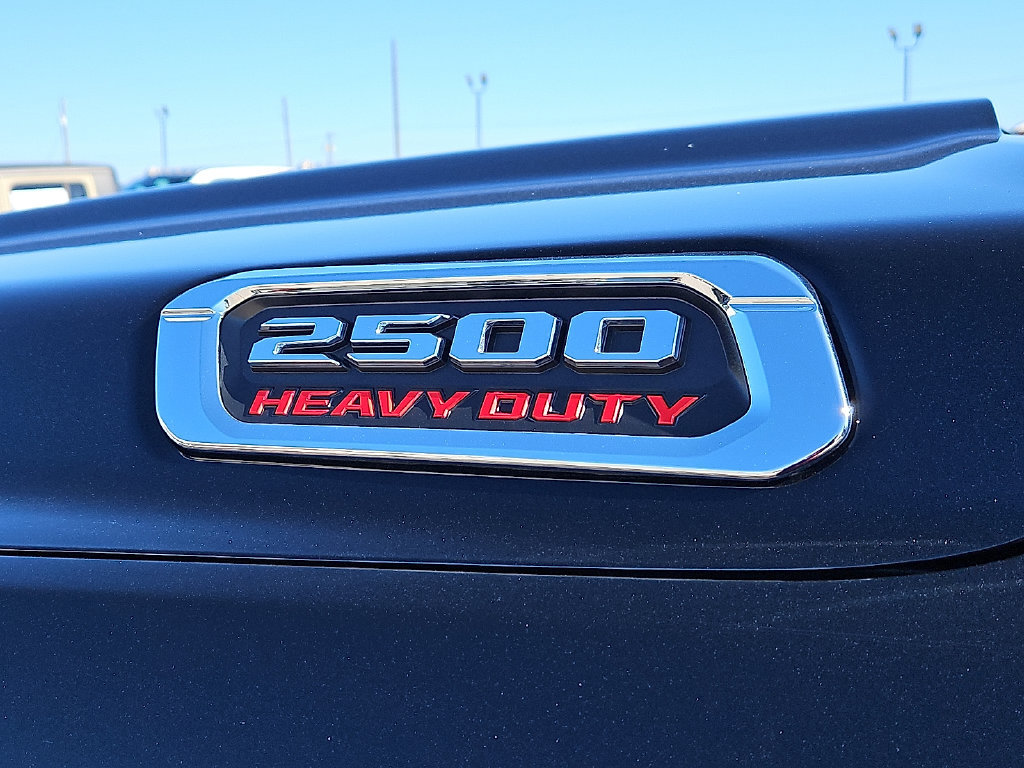 Used 2024 RAM 2500 Tradesman w/ Chrome Appearance Group AWD/4WD image 14