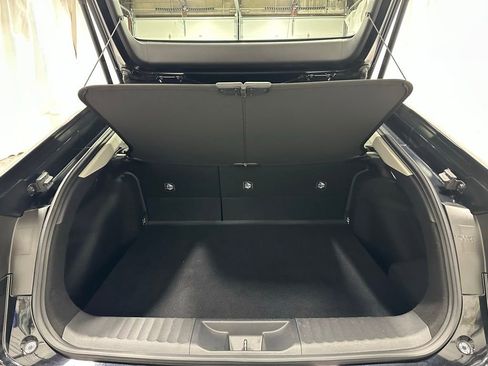 Used 2025 Toyota Prius XLE image 50