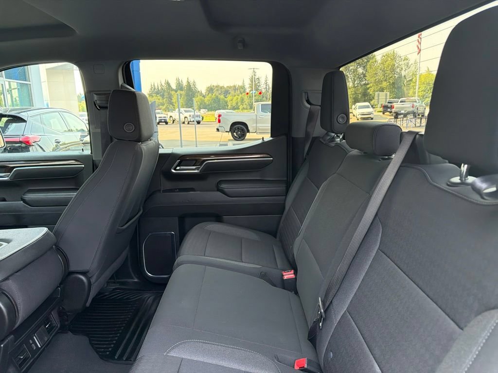 Used 2025 Chevrolet Silverado 1500 LT AWD/4WD image 24