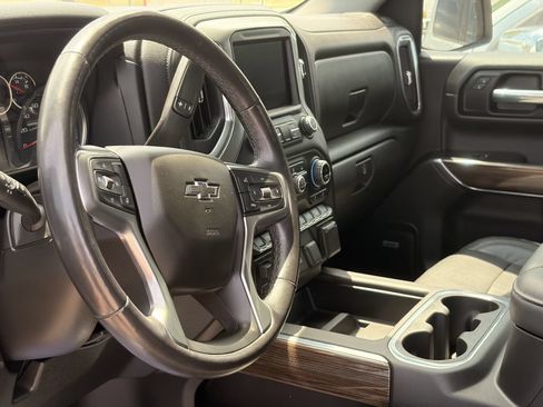 Used 2020 Chevrolet Silverado 1500 LT Trail Boss AWD/4WD image 15