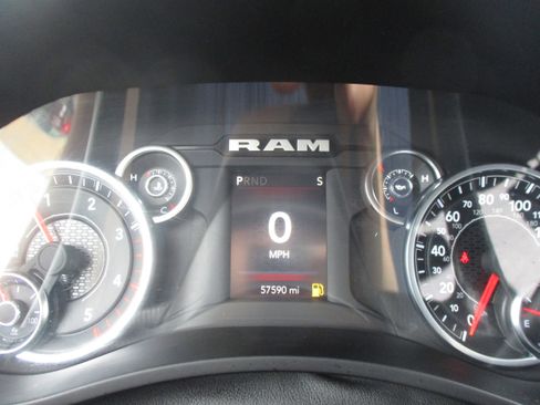 Used 2024 RAM 3500 Tradesman w/ Chrome Appearance Group AWD/4WD image 20