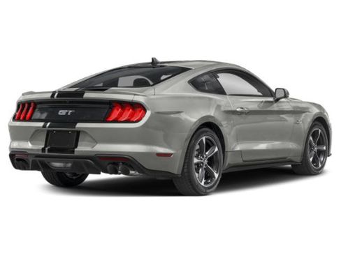 Used 2022 Ford Mustang GT Premium w/ Equipment Group 401A RWD image 2