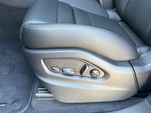 New 2026 Porsche Cayenne AWD/4WD image 14